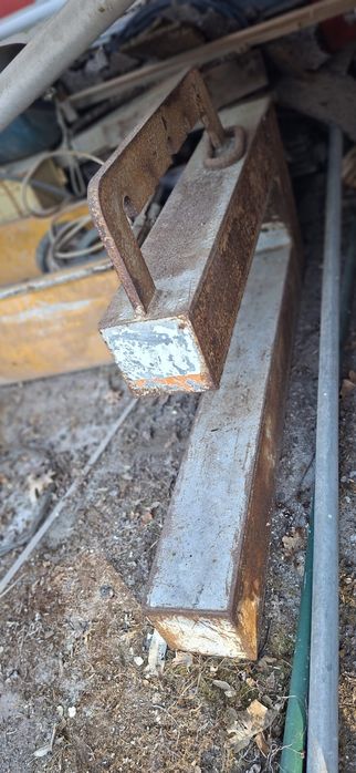 Pinça para Manilhas de Betão e Tubos - Gancho em C