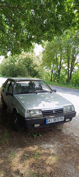 Автомобіль в гарному стані,2002 року випуску.Пробіг рідний без іржі,авто вкладень не потребує.