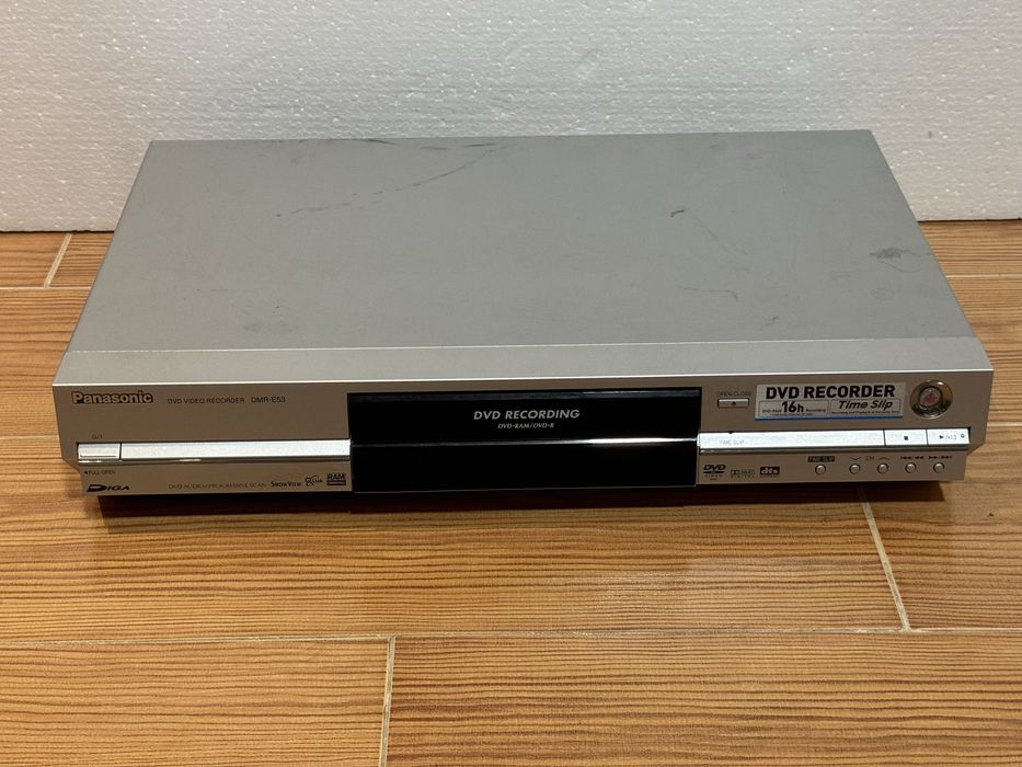 Leitor Gravador DVDs Panasonic