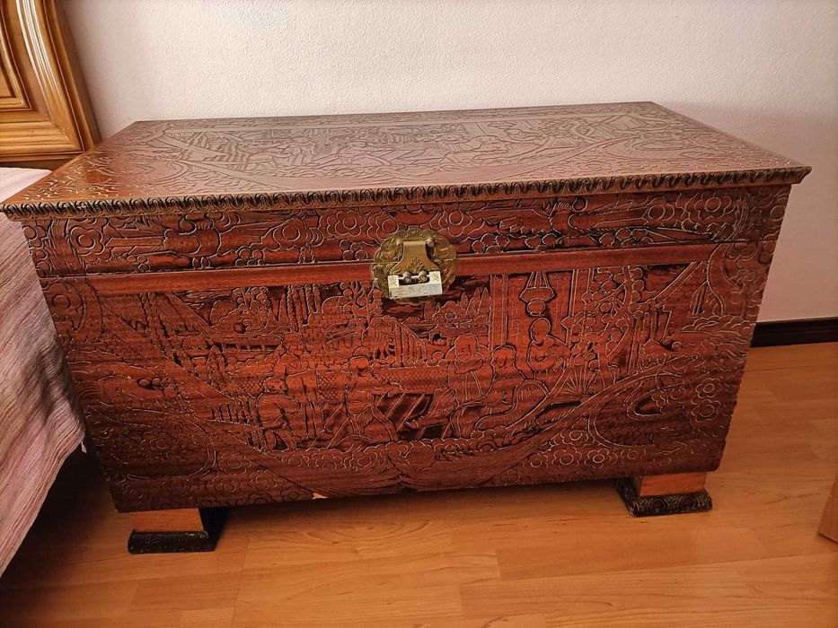 Arcas para Roupa  madeira muito bom estado
