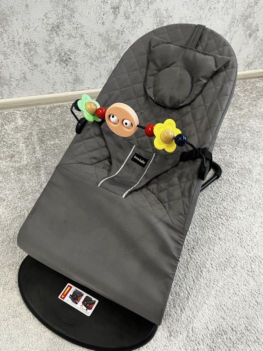 Дитячий шезлонг (крісло-гойдалка)+дуга з іграшками