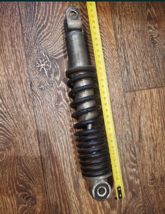 Продам   амортизатор для Suzuki ad100