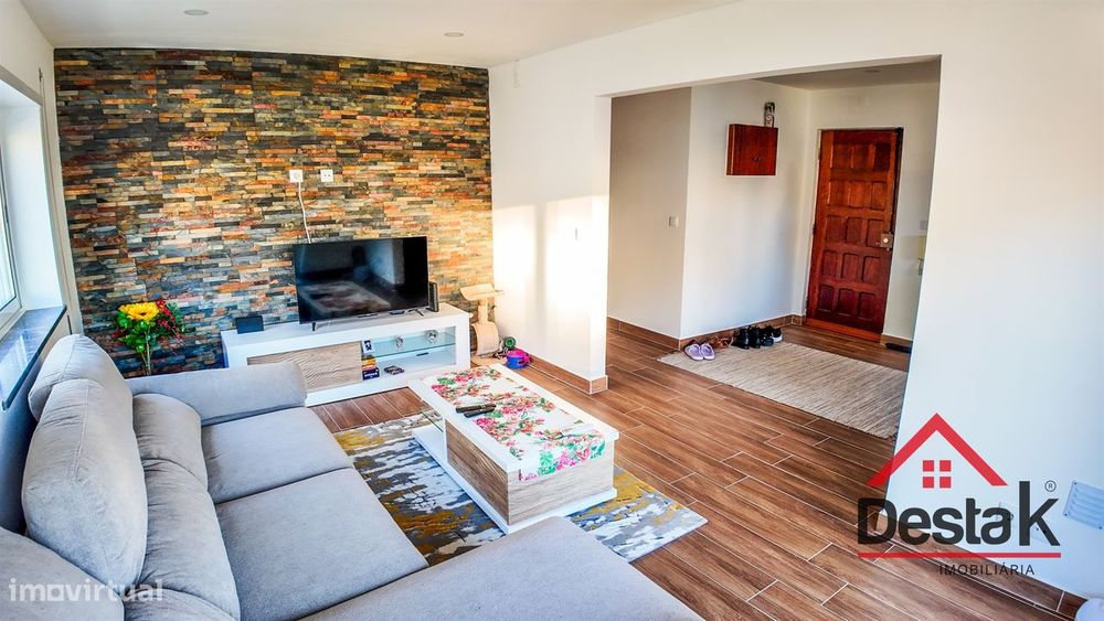 Apartamento T3 sito em Tondela — Tondela E Nandufe, Viseu