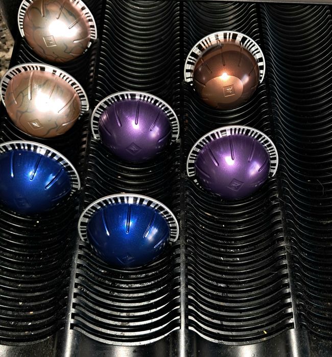 Máquina café Nespresso Vertuo Plus Deluxe