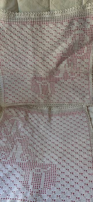 Fronhas  quadradas em crochet