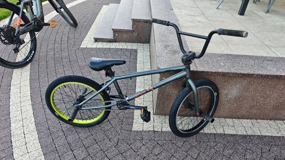 Rower BMX Mongoose Capture