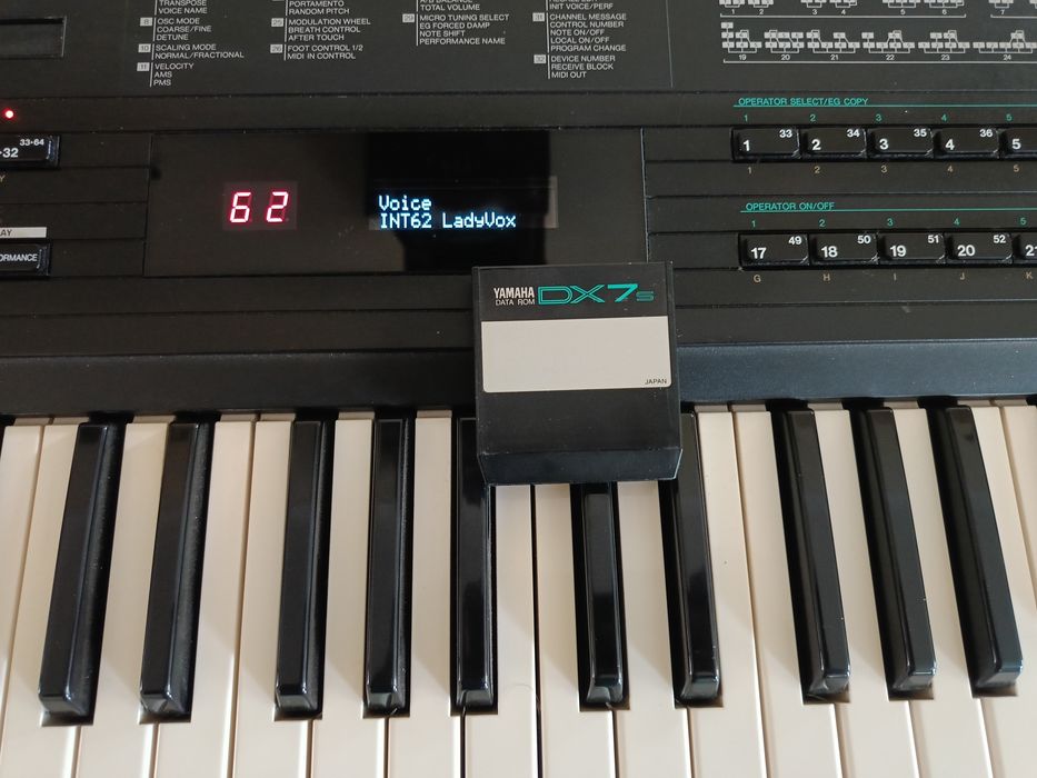 Kultowa Yamaha DX7 w idealnym stanie