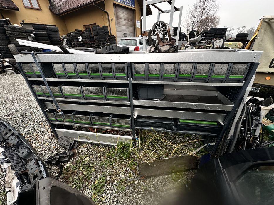 Zabudowa warsztatowa regały imadło  trafic vivaro t5  sprinter crafter
