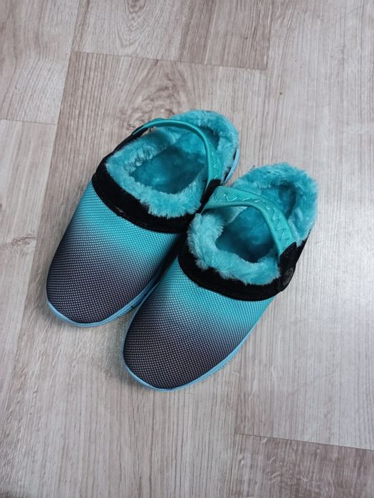 Klapki. Ocieplane nowe 31