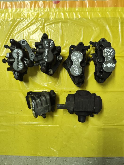 Суппорта мото Tokico Brembo