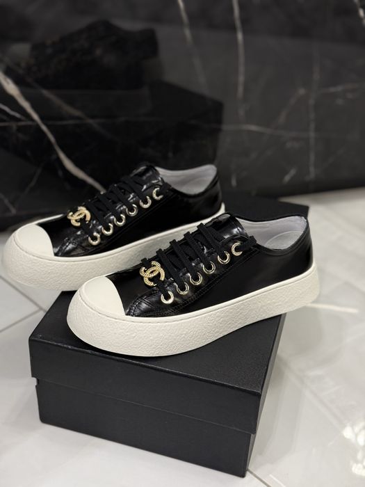 Trampki Chanel black leather
