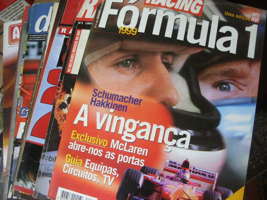 Vendo conjunto de livros e revistas de F1