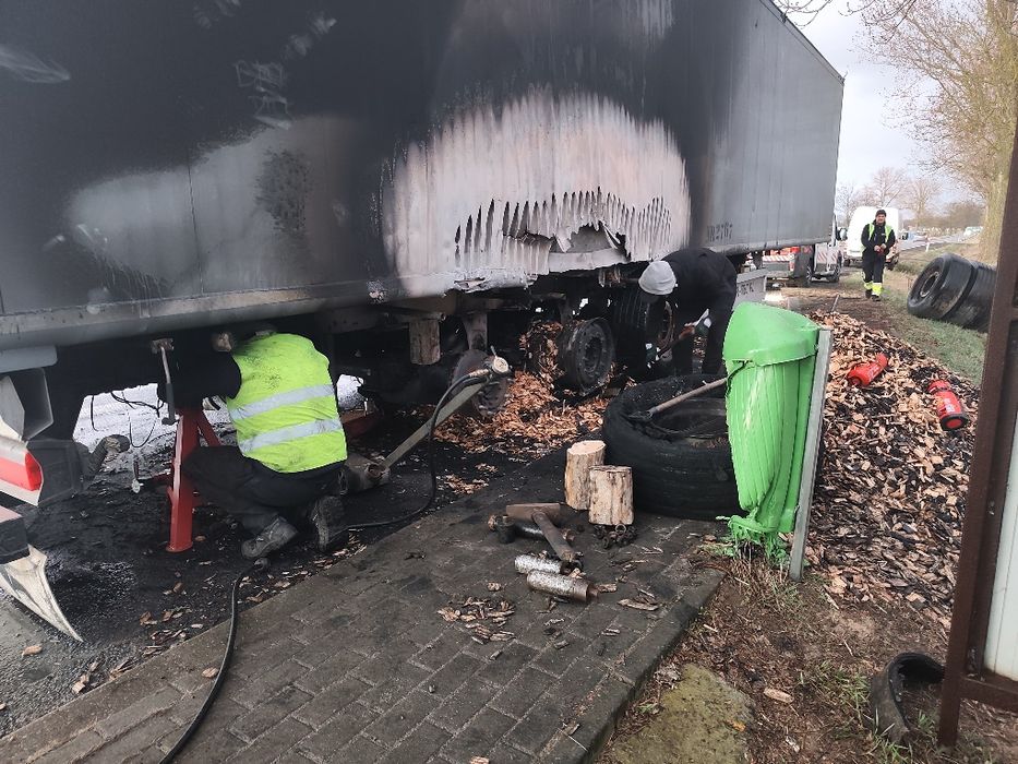 Pomoc Drogowa  Tir Holowanie Tir Piła pomoc drogowa serwis mobilny
