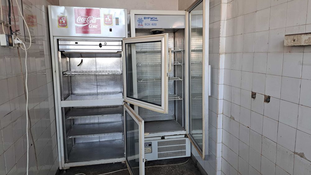 Chłodnie witryna dżwi szklane  duże dzielone lub nie