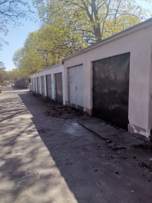 Garaż -Szczecin, Cyryla i Metodego