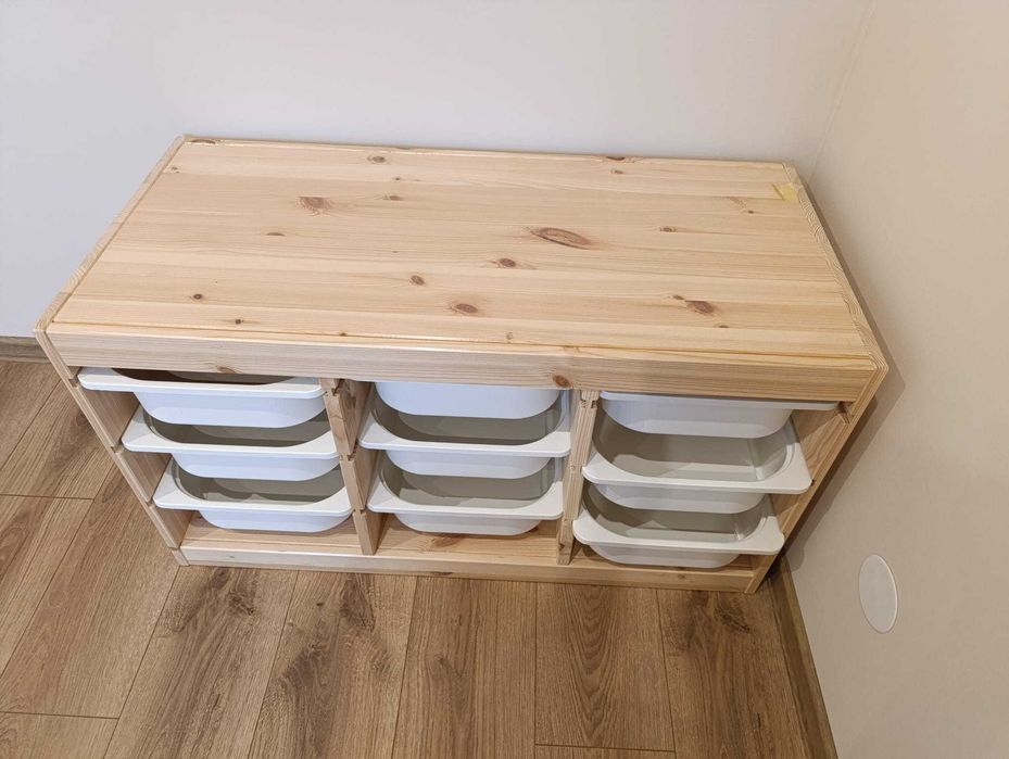 Regał z pojemnikami IKEA TROFAST