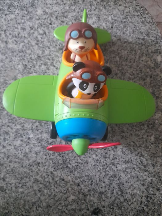 Airplane with Dolls64298462169729121
