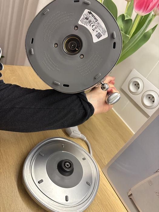 Czajnik elektryczny SMEG 1,7l - chrom/srebrny  - stan bardzo dobry