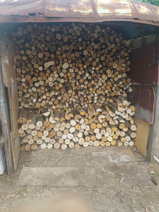 Продам дрова твердых пород рубанные.