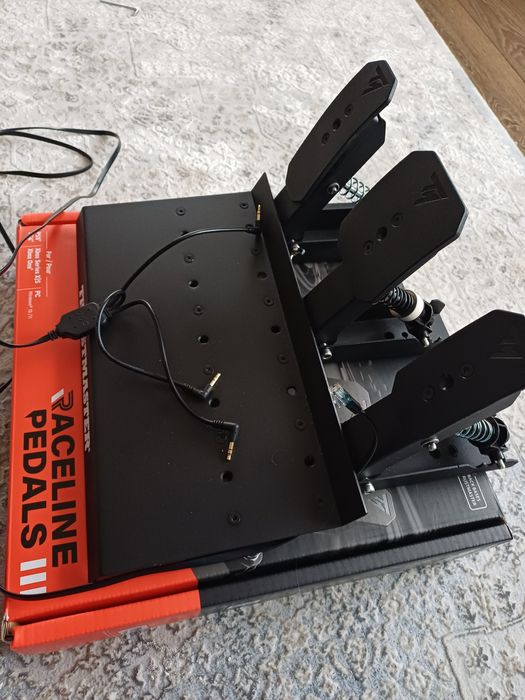 thrustmaster raceline pedals III