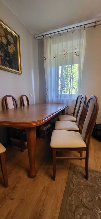 Stół drewniany rozkladany
