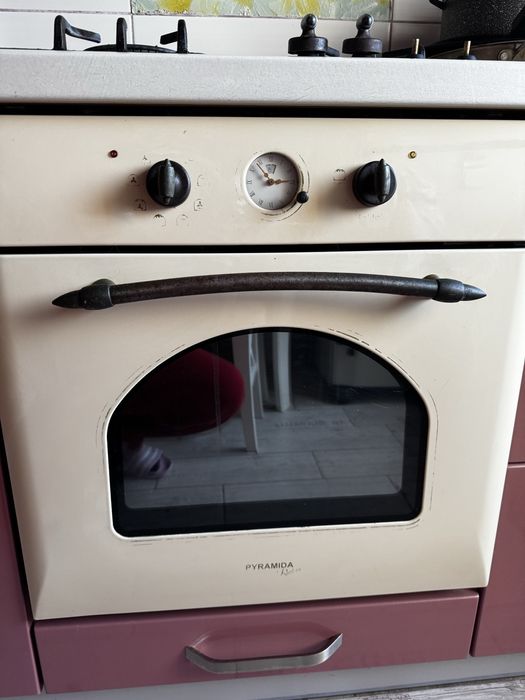 Варочна поверхня та духовий шкаф Piramida