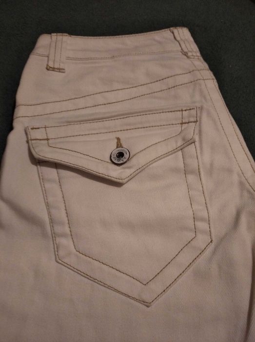 Białe dżinsowe rybaczki Deep jeans 28