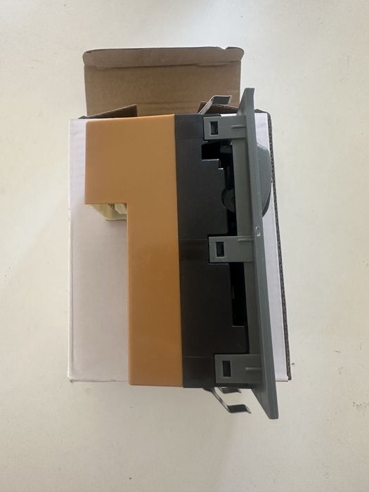 Interruptor vidros Mitsubishi canter 12v e 24v (Novo)