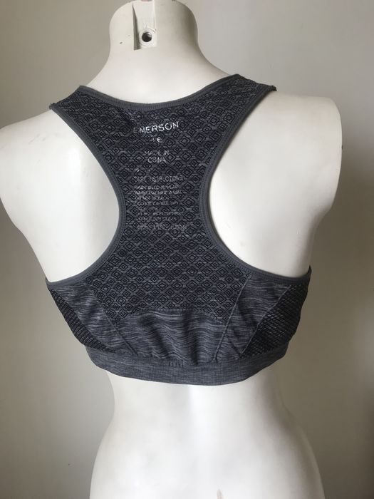 4 Soutiens de Desporto XS e M. Alguns novos. Preço para desocupar