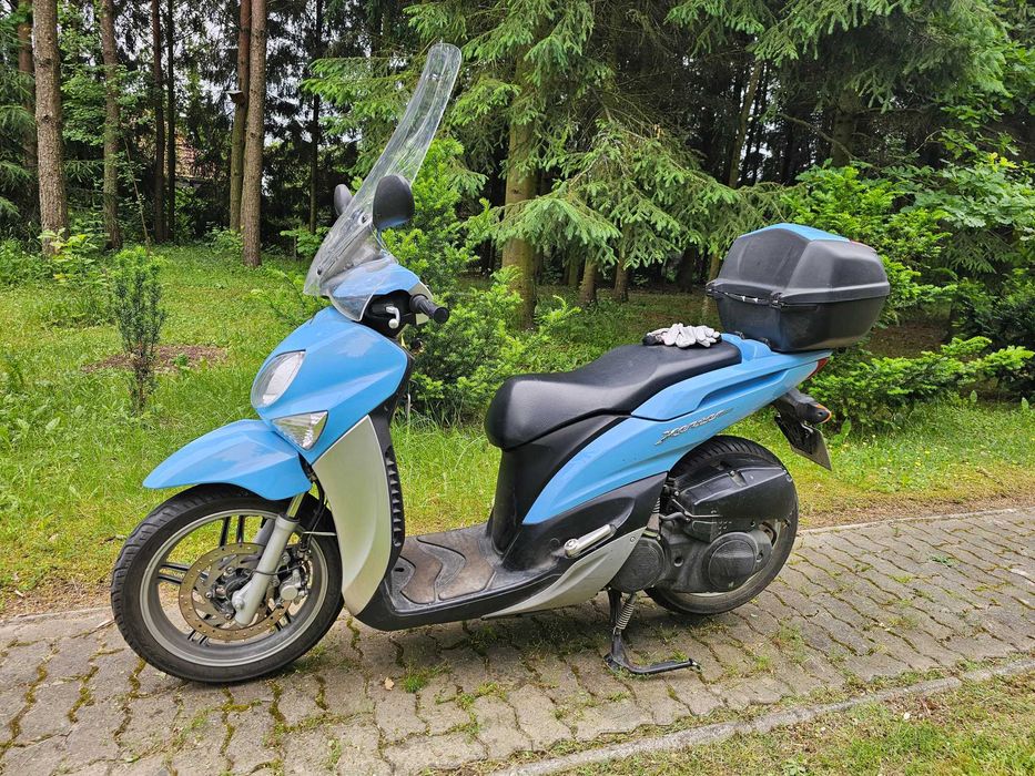 skuter yamaha xenter 125