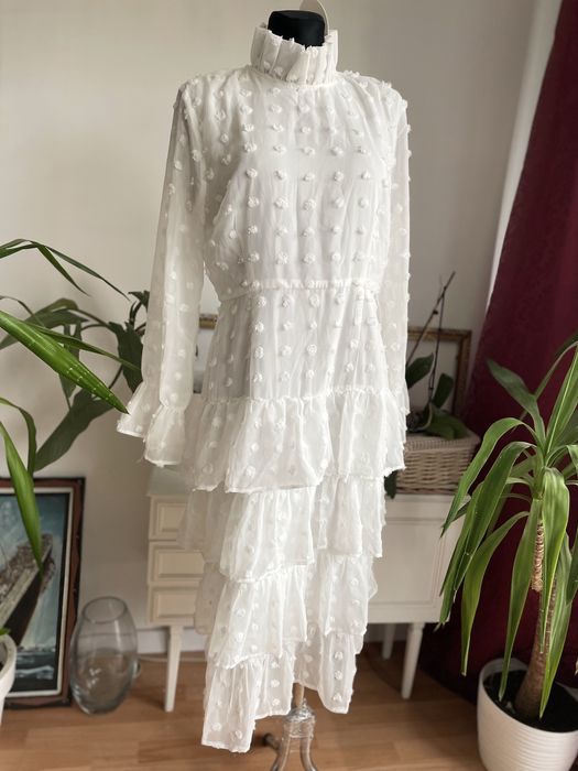 haftowana haft  sukienka midi midaxi falbanki groszki 44 xxl boohoo