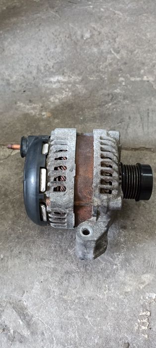 Генератор dodge Durango jeep grand Cherokee wk2