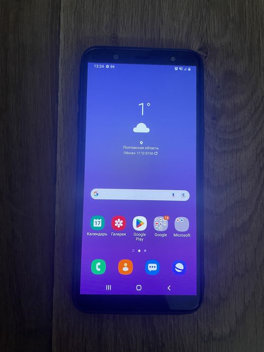 Samsung J8 б/у но в хорошем состоянии