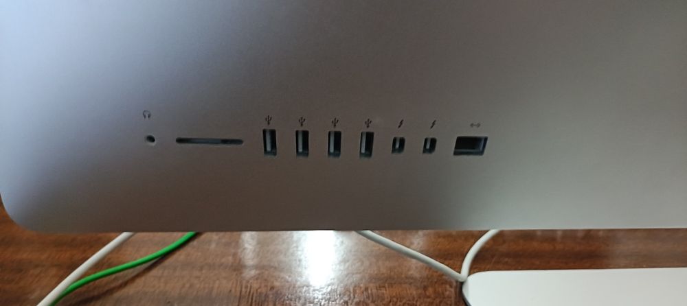 iMac 27 Apple — Quad Core / 32GB RAM / SSD 500 Gigas / macOS Sequoia