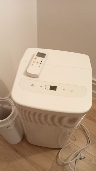 Klimatyzator osuszacz stan idealny.