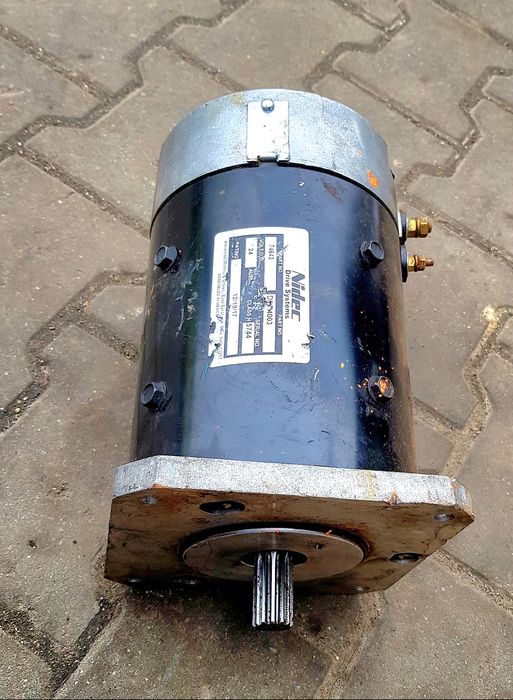 Silnik DC Nidec Part No D​P​4​0​0​3 (Part No 7​4​6​4​3) 2​4​V NOWE