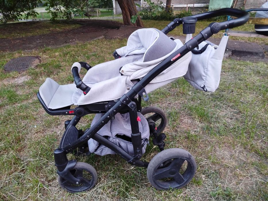 Продам дитячу коляску Adamex Vicco 2 в 1