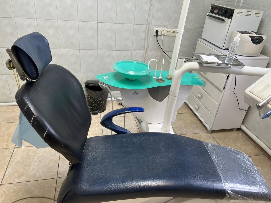 Продам стоматологічну установку