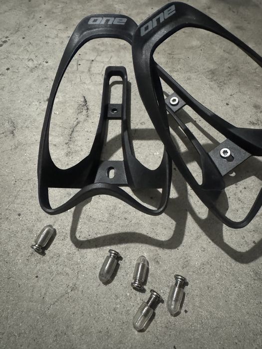 2x Suportes para garrafas de água ONE Bikeparts B.cage 40