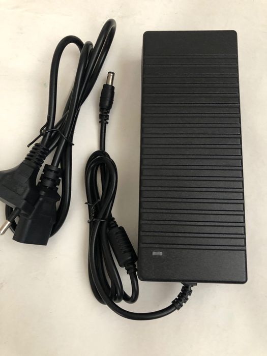 Блок питания 12в 10/25ампер  адаптер с 220