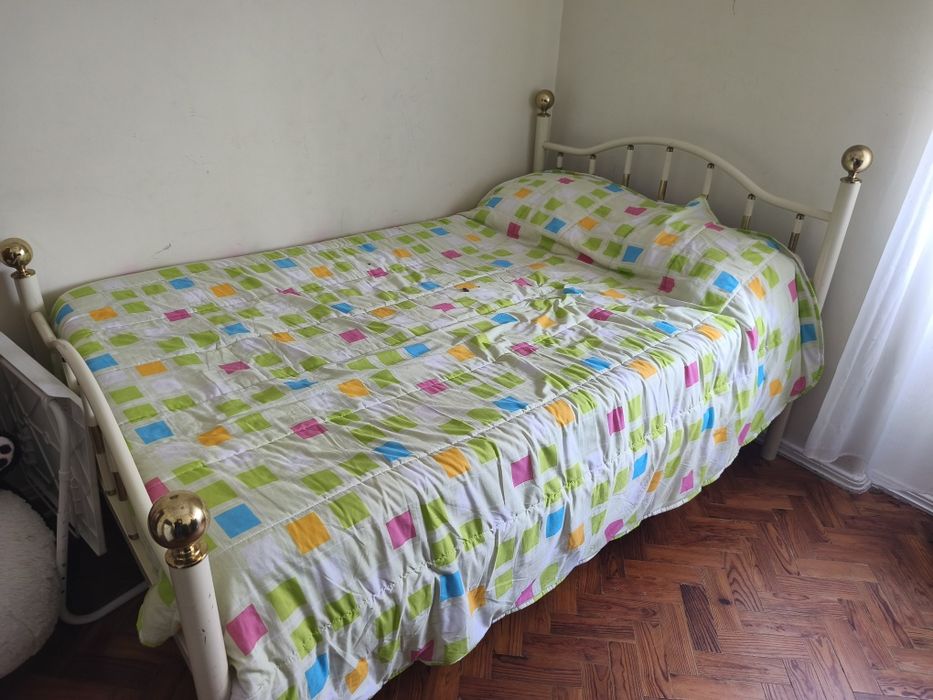 Vendo Cama de Ferro + Colchão