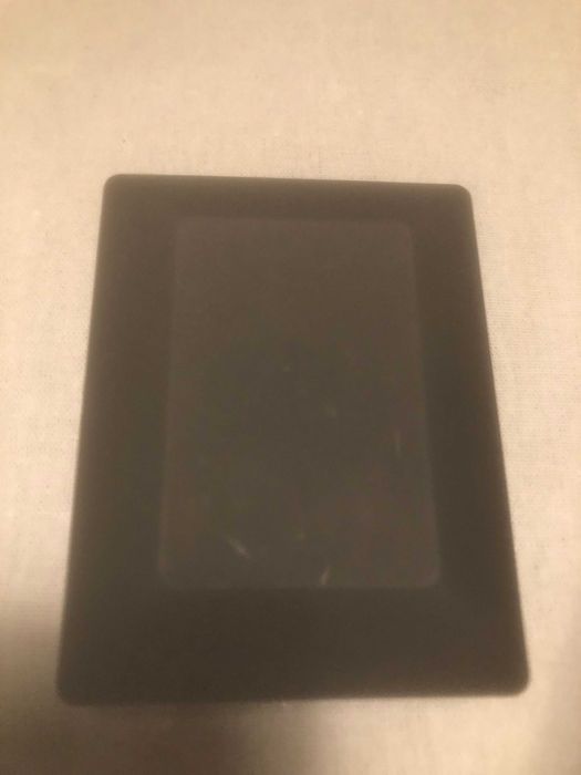 Pendente de ouro e pedra de rubi