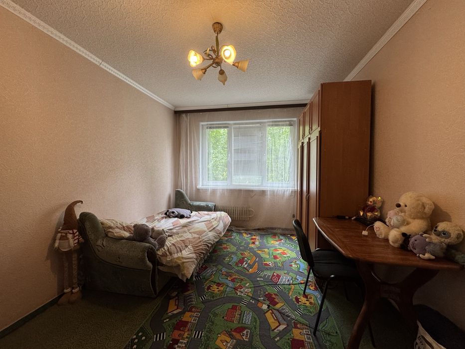 Продам 3к квартиру на Салтовке ,просп Юбилейный 32а