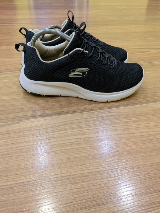Кросівки жіночі Sketchers чорні 39 р оригінал кроссовки скечерс