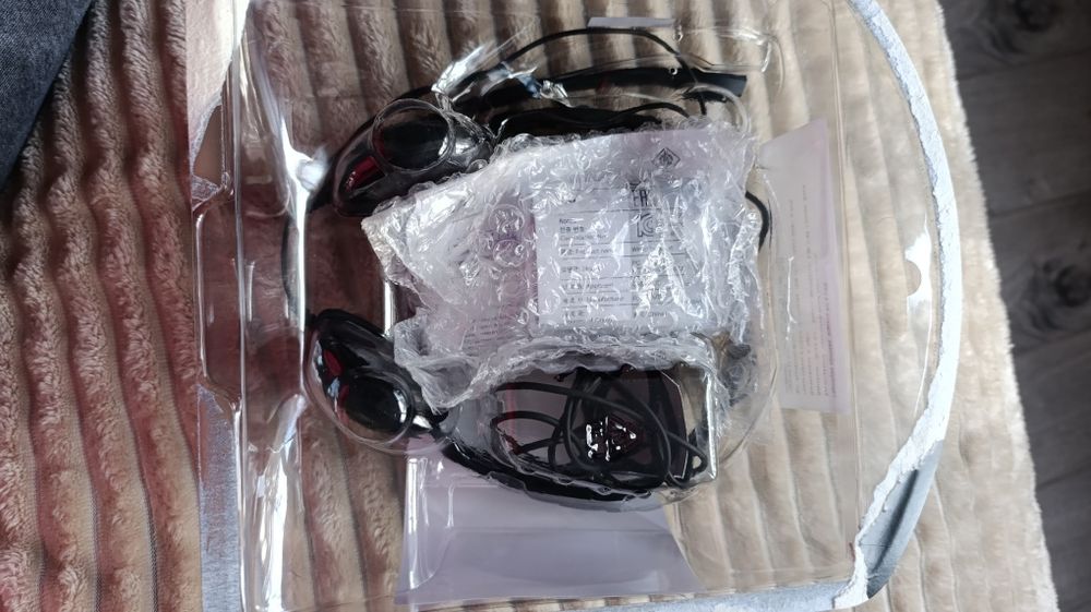 Навушники дротові на USB , накладні