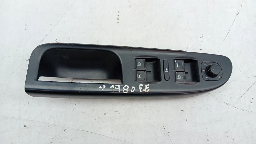 Comando / botão / interruptor vidros frente esquerdo VOLKSWAGEN Passat