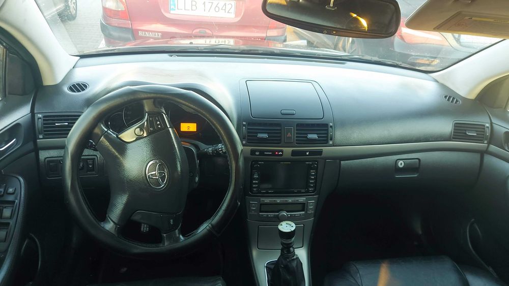 TOYOTA AVENSIS T25 2.2 D4D 2007r