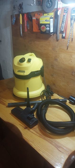 Будівельний пилосос Karcher WD-2