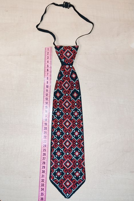 Галстук дитячий вишитий крестиком