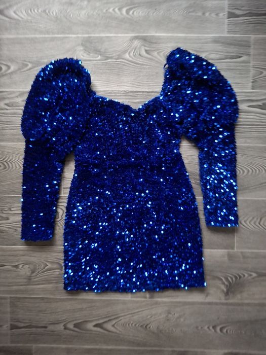 Нова розкішна синя сукня з паєтками